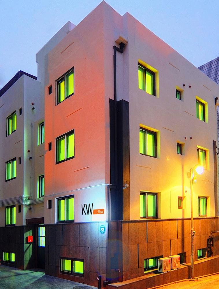 Hostel Kw Sinsa Seúl Exterior foto